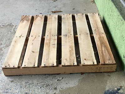 Pallet Side Tables