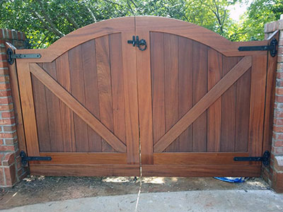 Custom Gate